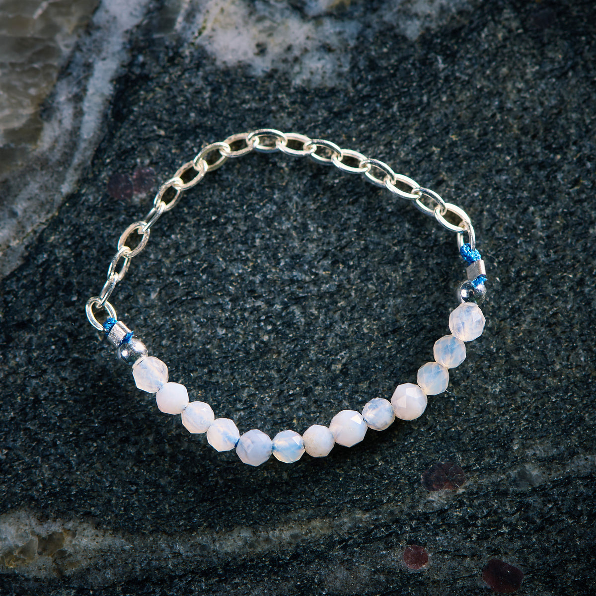 Bague en Calcédoine