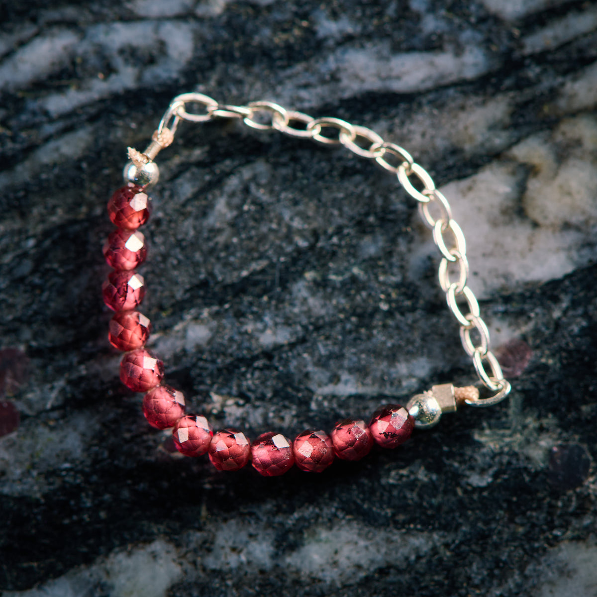 Bague en Grenat Rouge