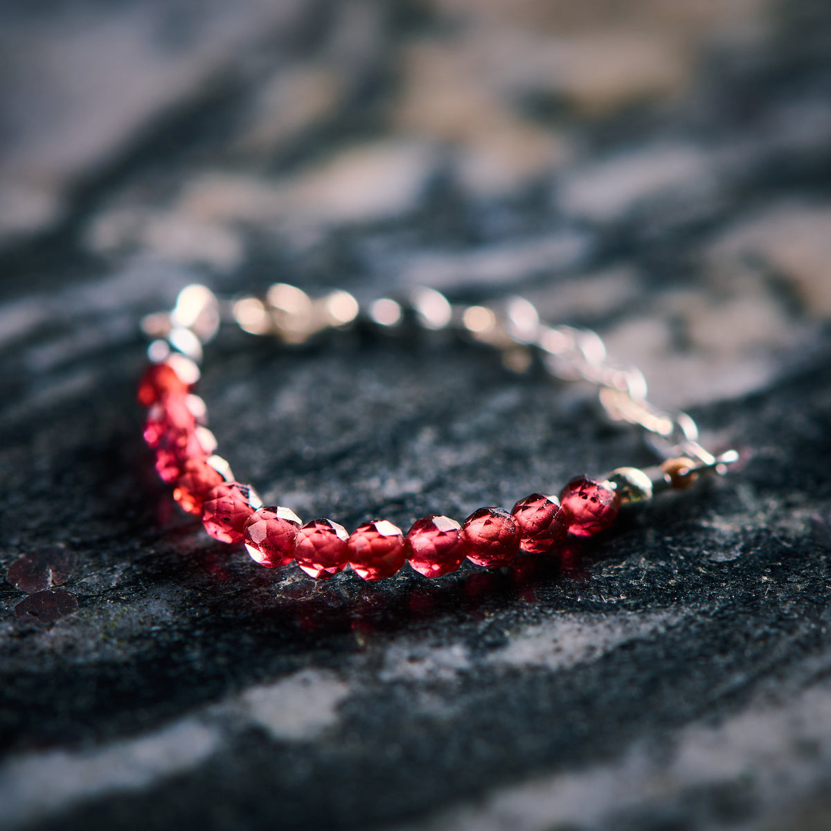 Bague en Grenat Rouge