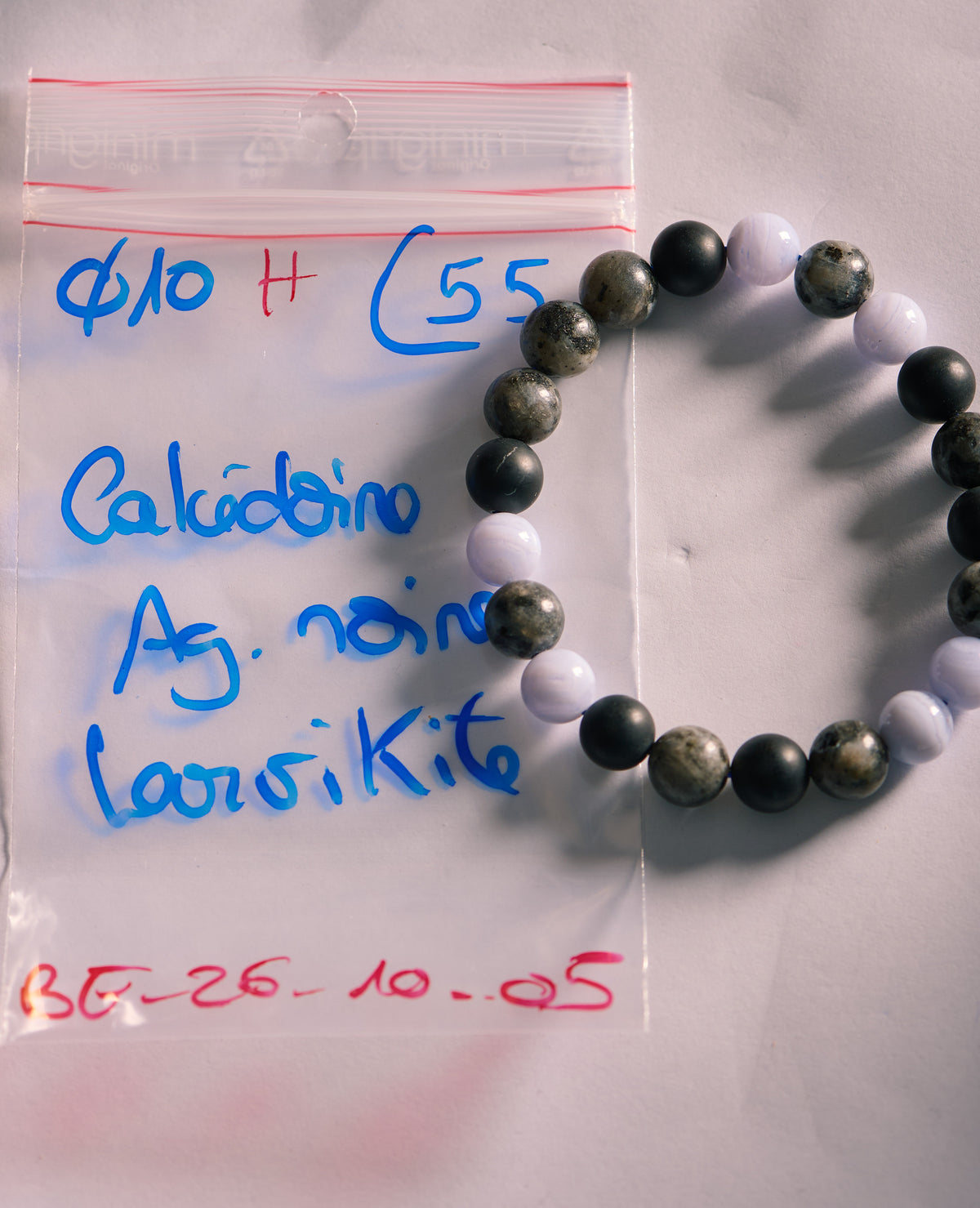 Bracelet élastique en Calcédoine, Agate Noire et Larvikite