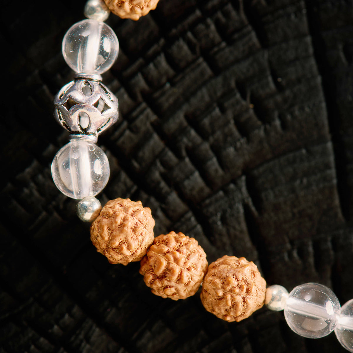 Bracelet élastique en Cristal de Roche et Rudraksha