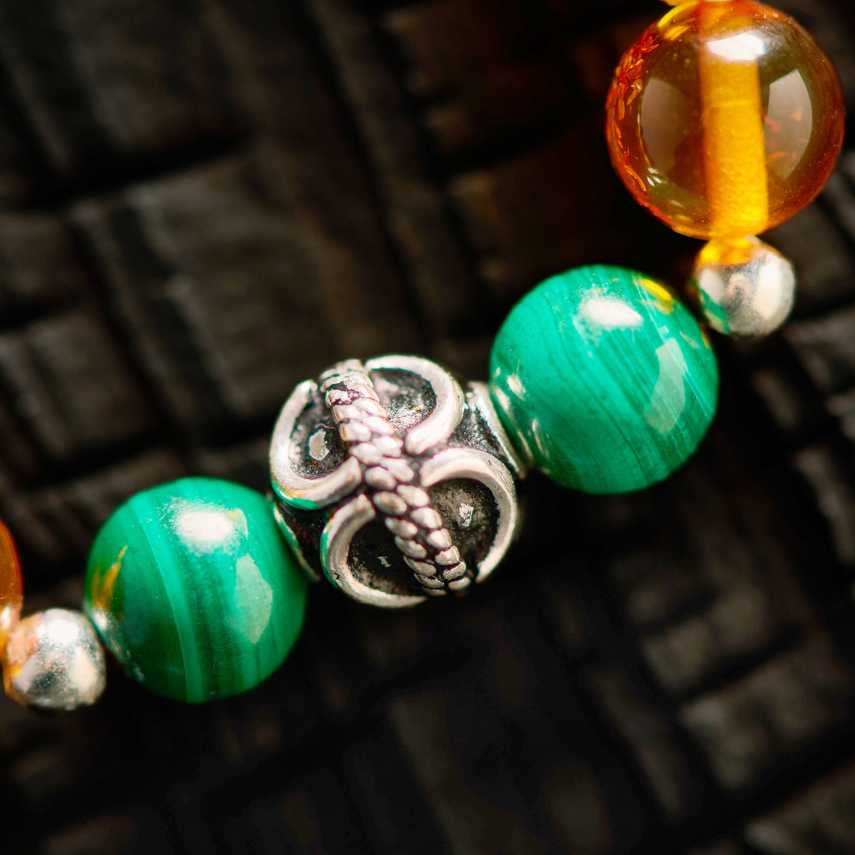Bracelet élastique en Malachite et Ambre
