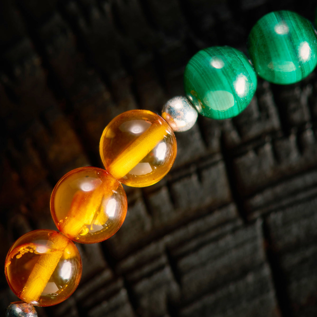 Bracelet élastique en Malachite et Ambre