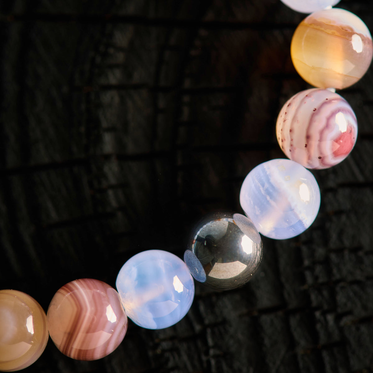 Bracelet élastique en Calcédoine, Agate du Botswana et Hématite