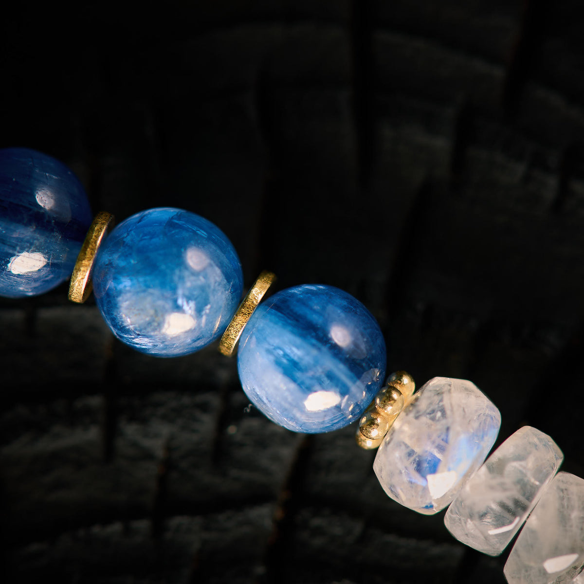 Bracelet en Cyanite et Pierre de Lune