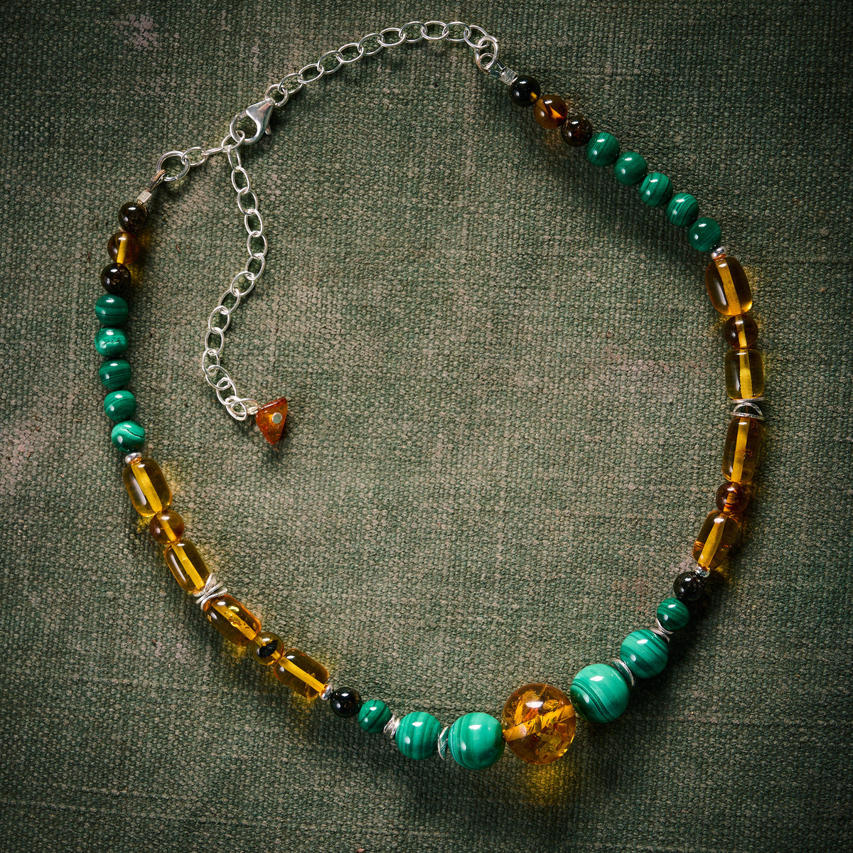 Collier en Ambre et Malachite