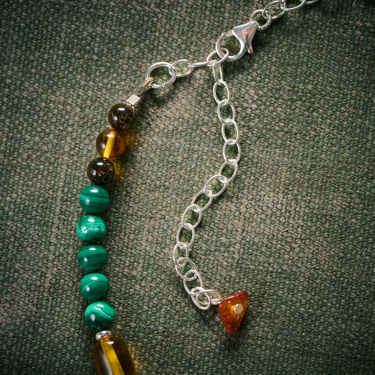 Collier en Ambre et Malachite